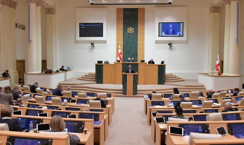 赠款法将再次被修改——由外交使团、领事机构和国际组织发放的若干资金类别将不被视为赠款。