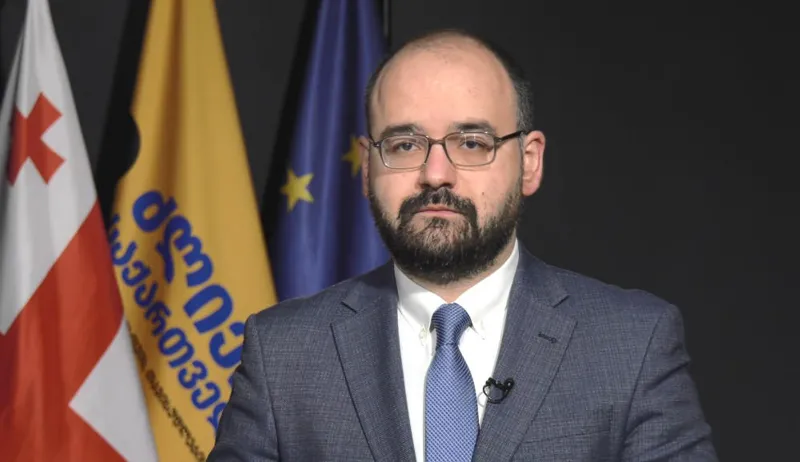 გრიგოლ გეგელია მოსკოვის მექანიზმის დასკვნა უკიდურესად მძიმეა, სადაც დეტალურად არის აღწერილი საქართველოს ავტოკრატია და ქოცი მისი დიქტატურად გადაქცევის ...