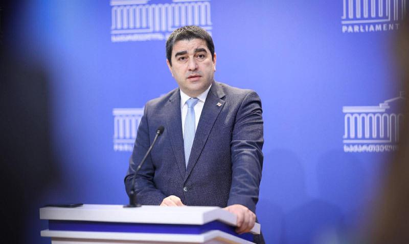 沙尔瓦·帕普阿什维利：当泽连斯基和桑杜，他们在自己国家禁止政党，却告诉我们撤回诉讼时，我们能有多认真对待这件事？— 为什么没有囚犯名单？埃  利萨什维利应该被释放吗？名单上是否有恐怖分子？