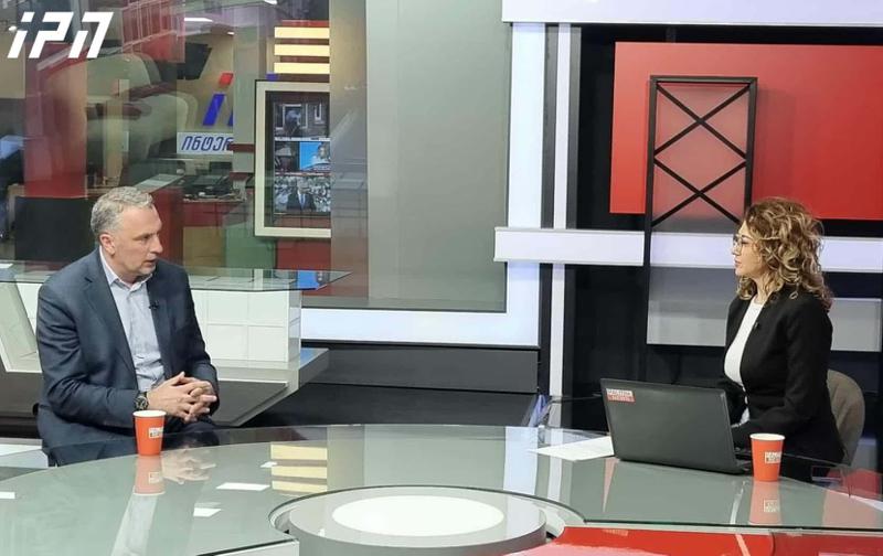 维克托·基皮亚尼：格鲁吉亚梦想党的路线是混乱和极端主义；它似乎已经变成了一场内部竞赛，看谁能让我们更惊讶——而且，对于那些评论了Lelo – Strong Georgia声明的格鲁吉亚梦想党领导人，我要说：上帝保佑你们。