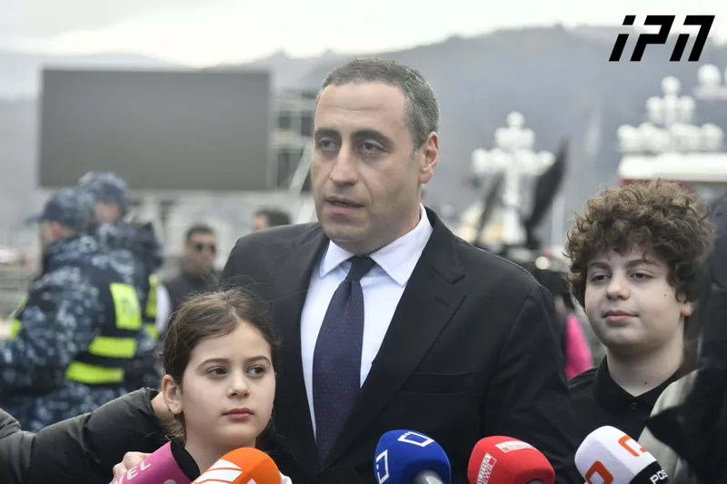 გიორგი ვაშაძე პატრიარქმა დღესაც მოახერხა ერის გაერთიანება ვისურვებ, რომ ეს ერთობა იყოს საფუძველი, რომელზედაც ჩვენ ავაშენებთ ძლიერ და ერთიან საქართველო...