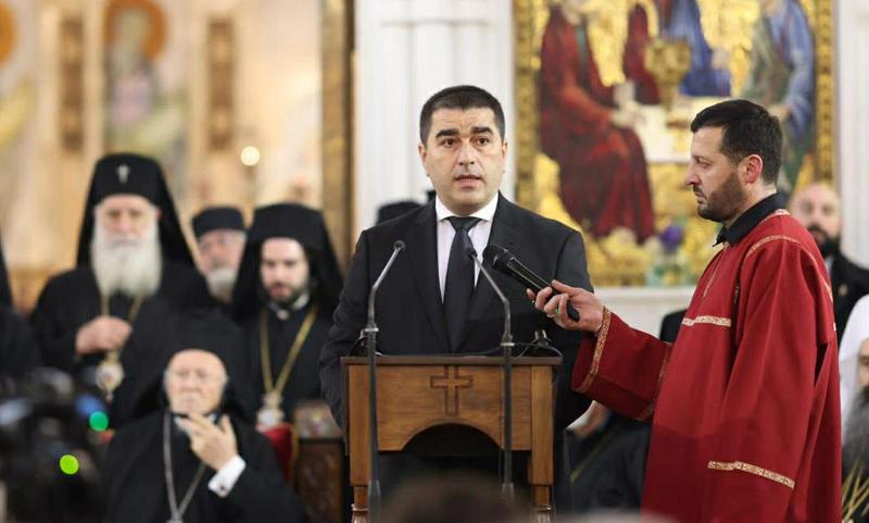 沙尔瓦·帕普阿什维利：我们感受到的痛苦超出了普通的痛苦，我们所经历的哀悼也超出了普通的哀悼——我们曾经有一个“爱的牧首”——他成为了如何爱每个人的榜样：朋友和敌人，正义者和罪人。