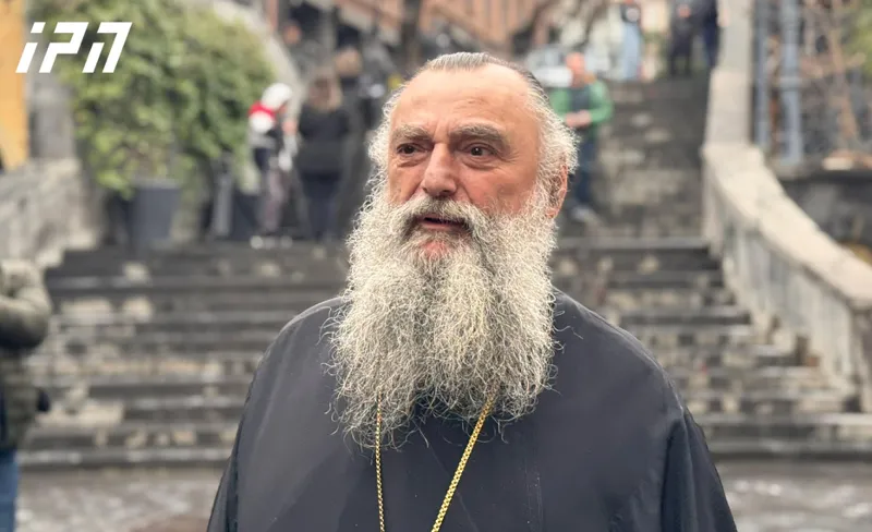 ეპისკოპოსი ნიკოლოზი პატრიარქის კანდიდატებთან დაკავშირებულ კითხვაზე ცოტა ხანს ნუ ვიფიქრებთ ამაზე, პატივი მივაგოთ ილია მეორეს.