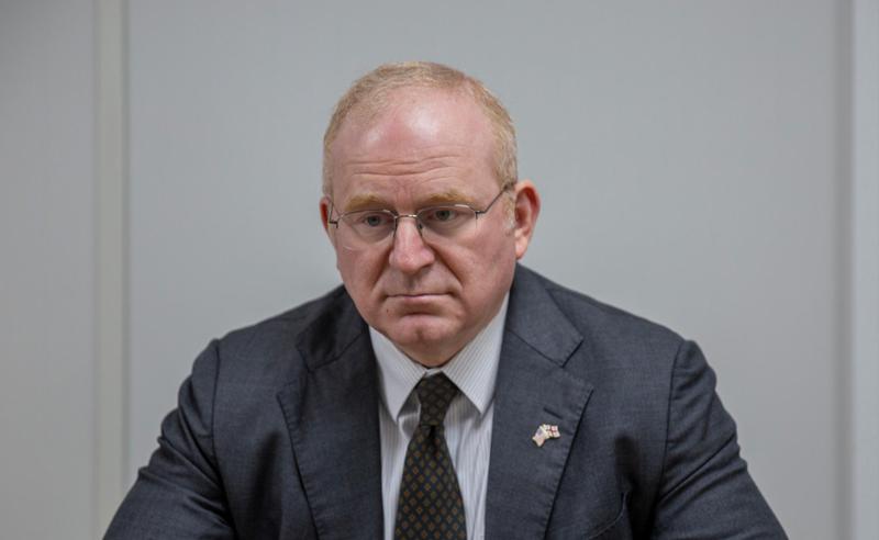 美国国务院欧洲和欧亚事务局的一位代表正在访问格鲁吉亚，并会见反对派代表。