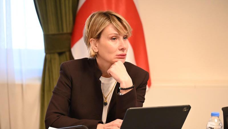 尼诺·齐洛萨尼致GM Pharma的董事：在参考定价之前，你们赚取了更高的利润，并且没有感到不适，因为这伤害了公民——我很想知道你们是否在与医生 勾结？