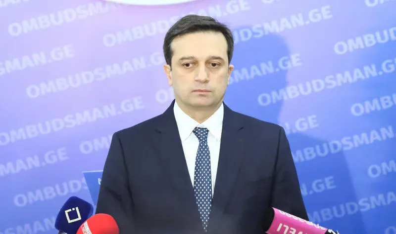 ლევან იოსელიანი მაიკლ ო ფლაერტისთან შეხვედრაზე საუბარი შეეხო საპროტესტო აქციების დროს დაკავებულ პირებს, დაკავებულ პოლიტიკოსებსა და მზია ამაღლობელს კით...