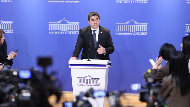 Shalva Papuashvili: 当我们在听取布鲁塞尔或格鲁吉亚教会的意见之间做出选择时，我们选择教会；布鲁塞尔可能不喜欢，但那些对此感到不安的人可以喝一杯冷水。