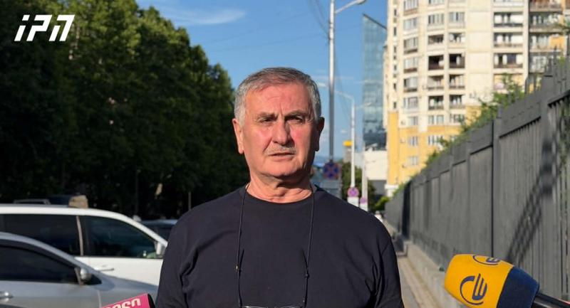 Anzor Jamalashvili 的律师表示，他在“格鲁吉亚铁路”案件中被拘留，他不认罪，并声称使用他租用的拖车将废金属运送到各个地点，他表示不认为这是犯罪。