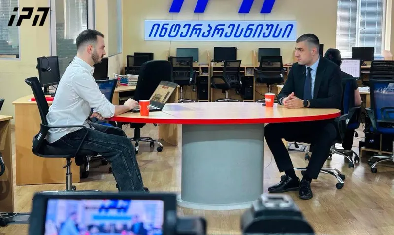 Giorgi Tumasiani: Sovereignty does not exist on the basis of statements alone. Who is the guarantor of security? They do not say the army or the economy - they say Bidzina Ivanishvili - If the enemy invades, will he be the first to go to the front, or how exactly does he plan to stop Russian tanks - with goodwill?