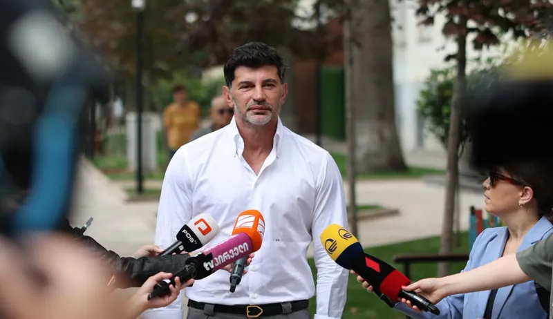 Kakha Kaladze - After the devastating war, Saakashvili greeted Russian tourists at the Larsi border with roses in his hands. Were the Russians good then, and have they become bad today? - Whatever the "deep state" instructs these people, they do it