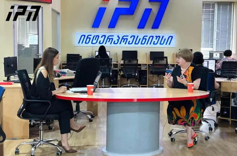 Lela Jejelava: Let Papuashvili answer this: when he attended Armaz Akhvlediani’s school, how did the school fail to brainwash him?! As for Gharibashvili, it seems that he has made a decision to enter politics in some form