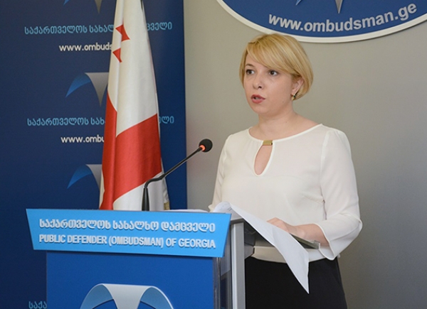 ომბუდსმენი მიიჩნევს, რომ 600 000 მოქალაქისთვის სასესხო დავალიანების ჩამოწერის ინიციატივა შესაბამისი უწყებების მხრიდან შესწავლას საჭიროებს