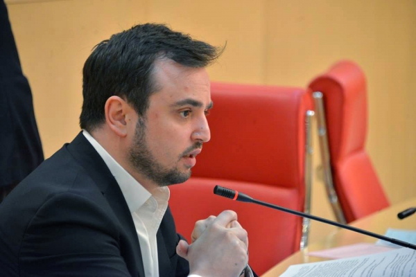 ოთარ კახიძე პლენარული სხდომის გადადებაზე - უმრავლესობის პასუხისმგებლობას არ გავიზიარებთ და მათ ნაცვლად კვორუმს არ შევავსებთ