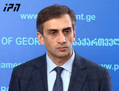 გიორგი კახიანი -  ბიუჯეტს აუცილებლად მივიღებთ, თუმცა დასანანია, რომ ყველა დეპუტატი სათანადოდ ვერ აცნობიერებს თავის პასუხისმგებლობას