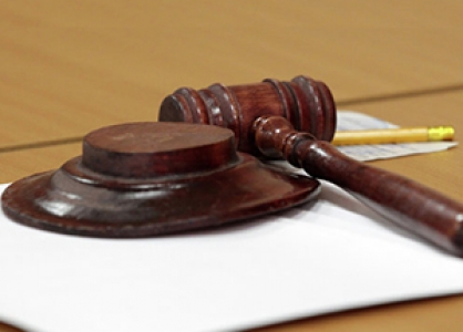 სამტრედიაში მეუღლის მკვლელობაში ბრალდებულ ქალს პატიმრობა შეეფარდა