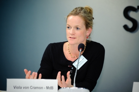 ევროპარლამენტარი ვიოლა ფონ კრამონი - სალომე ზურაბიშვილმა, გადადგა თამამი და რთული ნაბიჯი ქვეყანაში არსებული მდგომარეობის დეპოლარიზაციისკენ