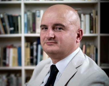 კორნელი კაკაჩია - ხელისუფლებამ უნდა შეძლოს ქვეყნის გადაყვანა დაპირისპირების რელსებიდან კონსტრუქციულობის ფორმატში, თუმცა ამის რესურსს მმართველ გუნდში ვერ ვხედავ