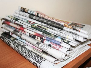 Большинство респондентов считает, что обсуждение проекта конституции проходит так или иначе демократично