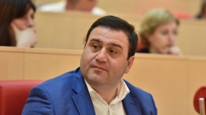 ლევან კობერიძე მარიხუანას კულტივაციის შესახებ კანონპროექტის პარლამენტიდან გაწვევას მოითხოვს
