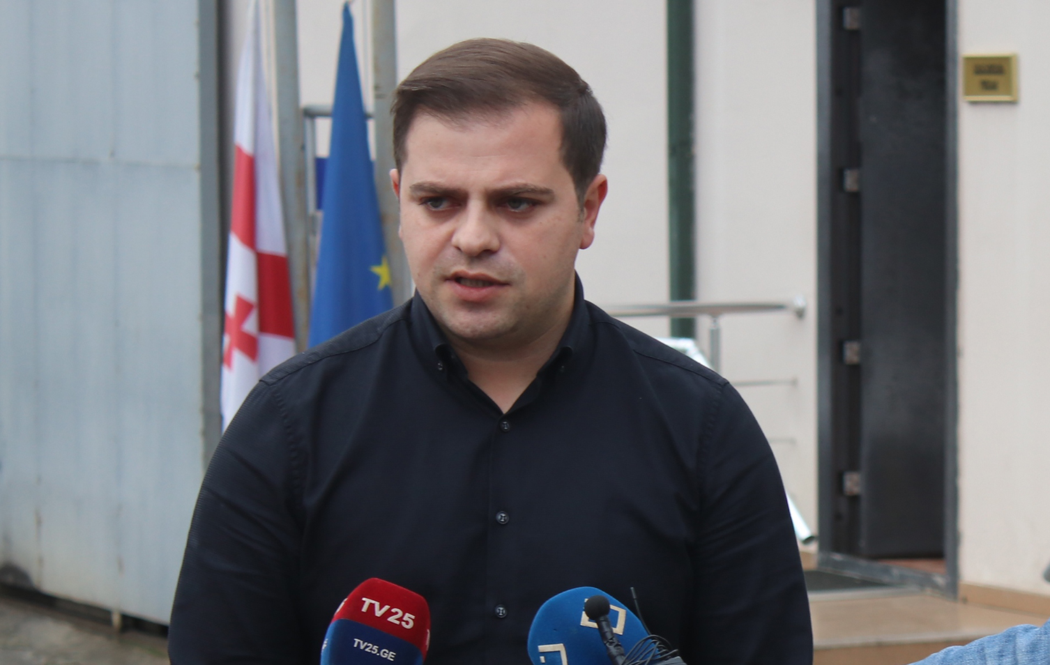 ცოტნე ანანიძე უფლებადამცველებს საერთაშორისო დღეს ულოცავს