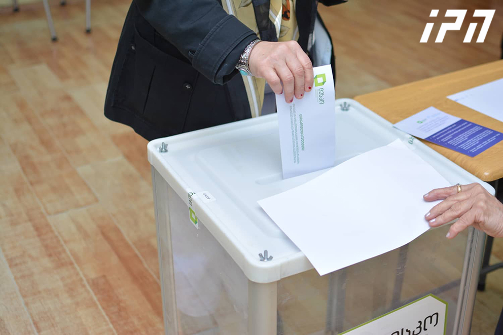 Второй тур президентских выборов пройдет 28 ноября, этот день будет объявлен в Грузии нерабочим