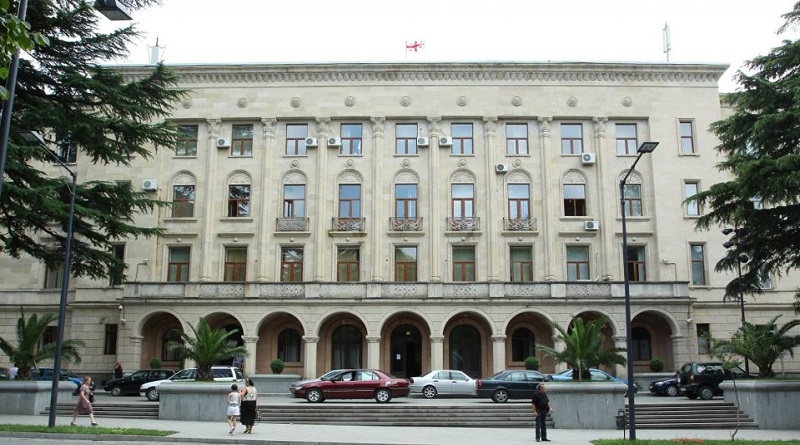 ქუთაისის მუნიციპალიტეტის მერია 500 ძელსკამის შეძენა-დამონტაჟებაში 181 500 ლარს გადაიხდის