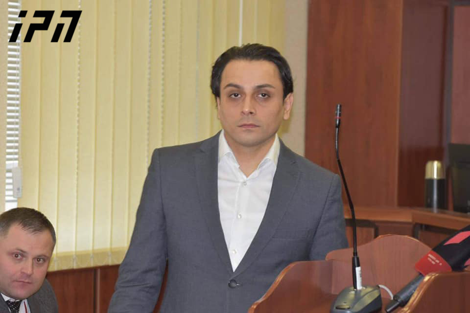 თემურ აბაზოვმა მარნეულის საკრებულოს მერის უფლებამოსილების შეწყვეტის თხოვნით მიმართა