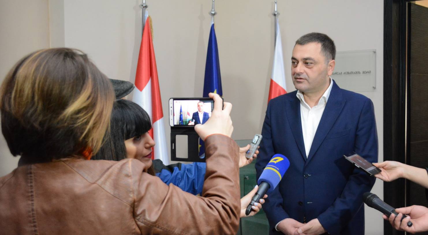 რუსთავის მერი მგზავრებს მოუწოდებს, რუსთავი-თბილისის მიმართულებით „მძღოლების მიერ თვითნებურად გაზრდილი ტარიფი“ არ გადაიხადონ