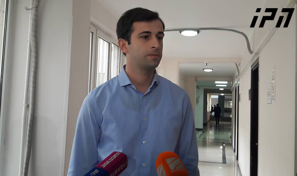 ადვოკატის ინფორმაციით, საპროტესტო აქციაზე დაკავებულები ხელწერილით გაათავისუფლეს