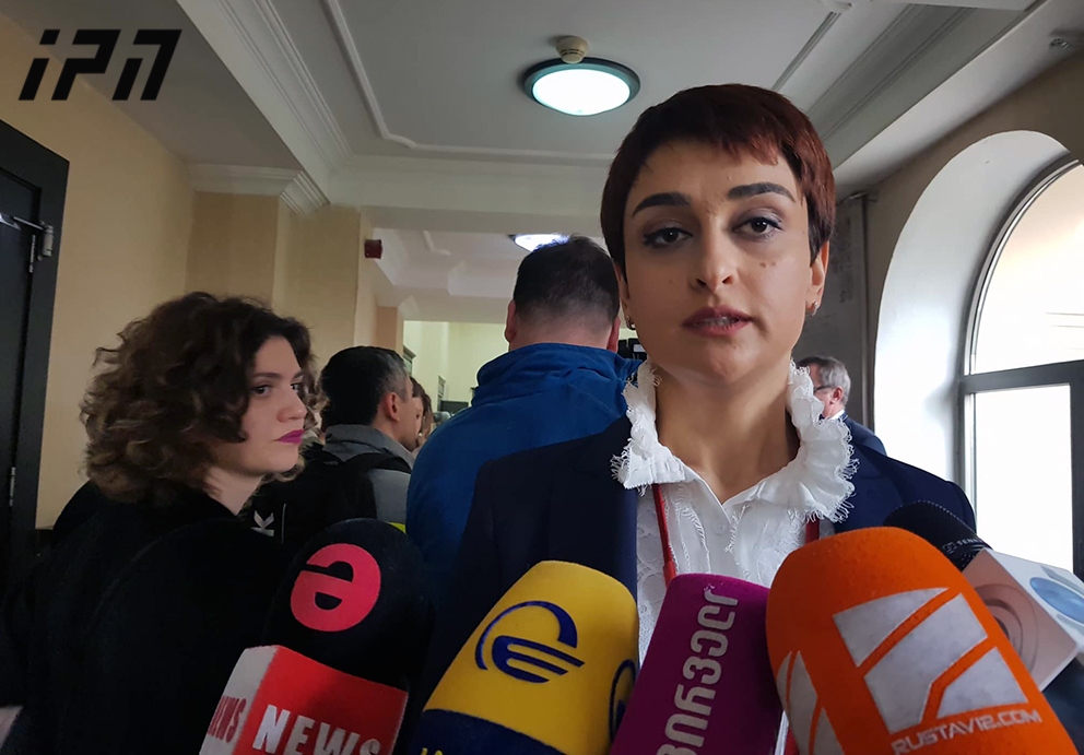 პროკურორის ინფორმაციით, ჯეკ შეფერდს გაუფრთხილებლობით სიცოცხლის მოსპობის გარდა, ერთ პირზე თავდასხმას ედავებიან