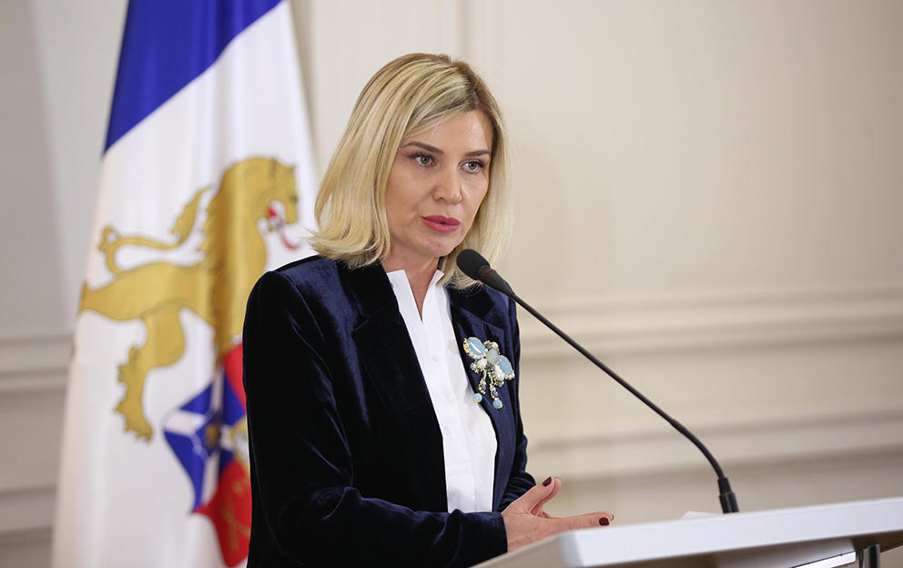 პრეზიდენტის ადმინისტრაცია - პრეზიდენტს, მთავრობასა და პარლამენტს შორის შეთანხმებით პრეზიდენტის ყოფილი სასახლე სახელმწიფო ცერემონიების სასახლე გახდა
