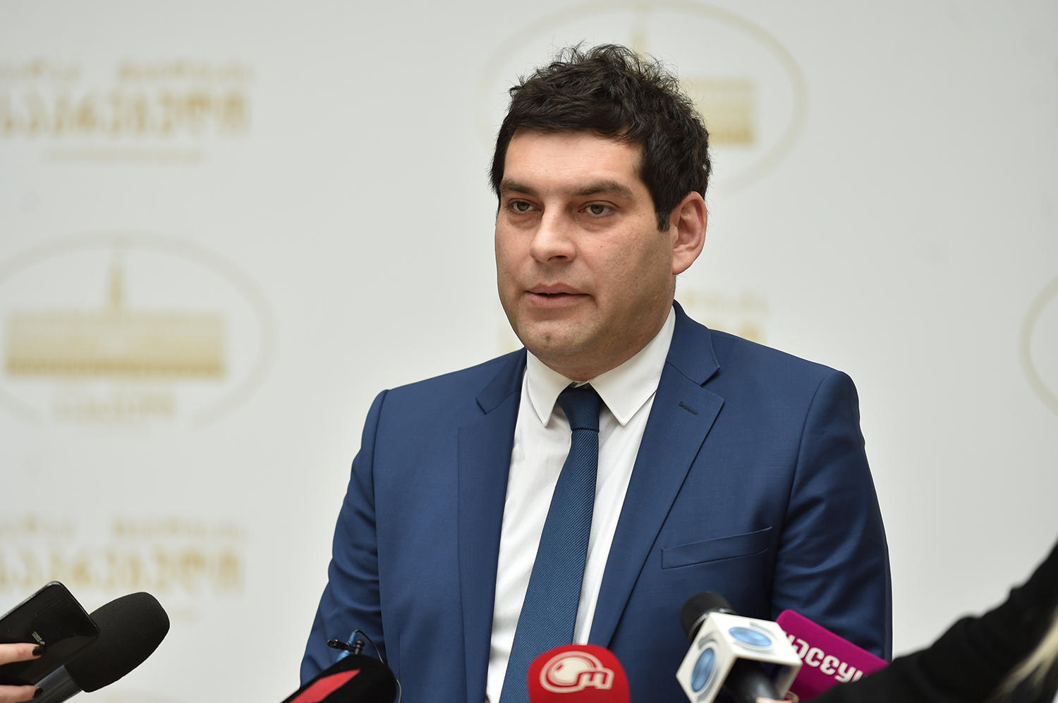 ბექა დავითულიანი - საკრებულოს უმრავლესობაში დაშლის და გაყოფის საკითხი ჯერჯერობით არ დგას