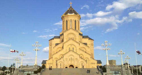 ბარბარობისა და ნიკოლოზობის დღესასწაულებზე  სამების საკათედრო ტაძარში წირვა-ლოცვა აღევლინება