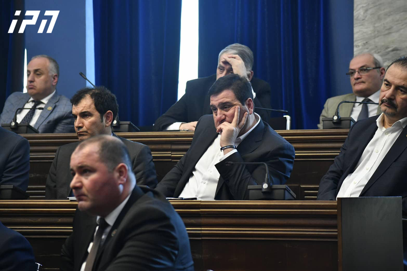 ლევან კობერიძე ირაკლი ბერაიას - მოგიწოდებთ, ნუ იუზრდელებთ ხოლმე