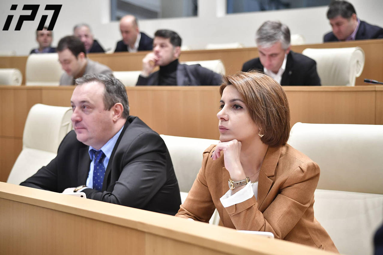 თამარ ჩუგოშვილი - მოსამართლეს არაფერი ესაქმება პოლიტიკურ განხილვებსა და ჭიდილში, როგორც ჩანს, რამდენიმე მოსამართლეს ამის გააზრების სერიოზული პრობლემა აქვს