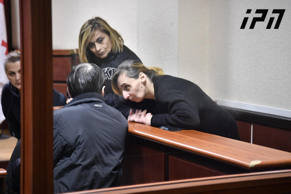 სანზონაში 4 წლის ბავშვის გარდაცვალების საქმეზე ბრალდებული ლელა ქსოვრელის დედა და და დაიკითხებიან