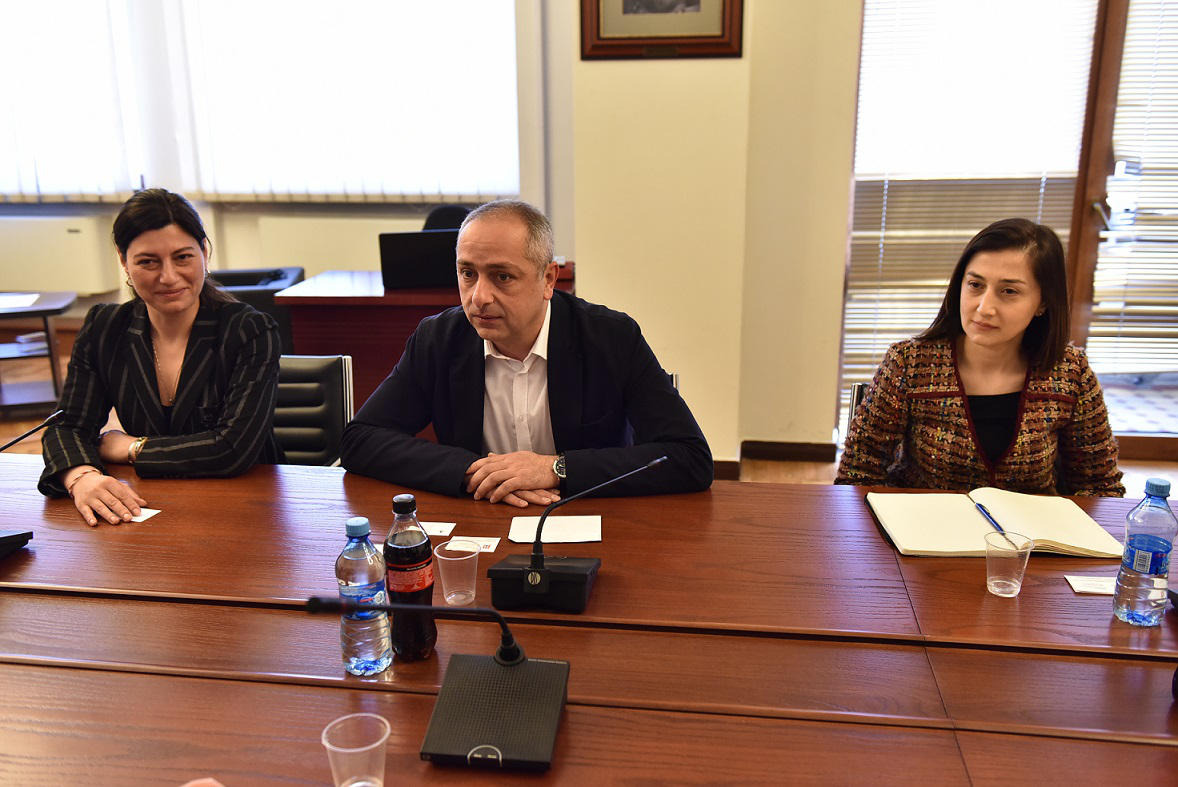საქართველოს პარლამენტში ფინეთის წარმომადგენლობით დელეგაციას უმასპინძლეს