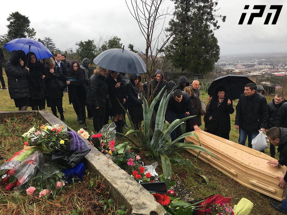 ოკუპირებულ აფხაზეთში  გარდაცვლილი  ირაკლი კვარაცხელია სენაკის  ძმათა სასაფლაოზე დაკრძალეს