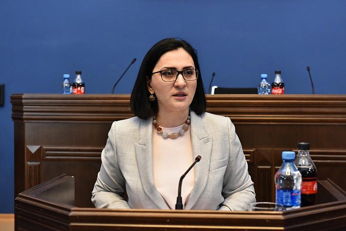 სოფო კილაძე ელენე ხოშტარიას - ძალიან დიდი განსხვავებაა თქვენს და ჩვენს ხელისუფლებებს შორის - კაციშვილი არ უსმენდა არც სახალხო დამცველს და არც სხვა ვინმეს