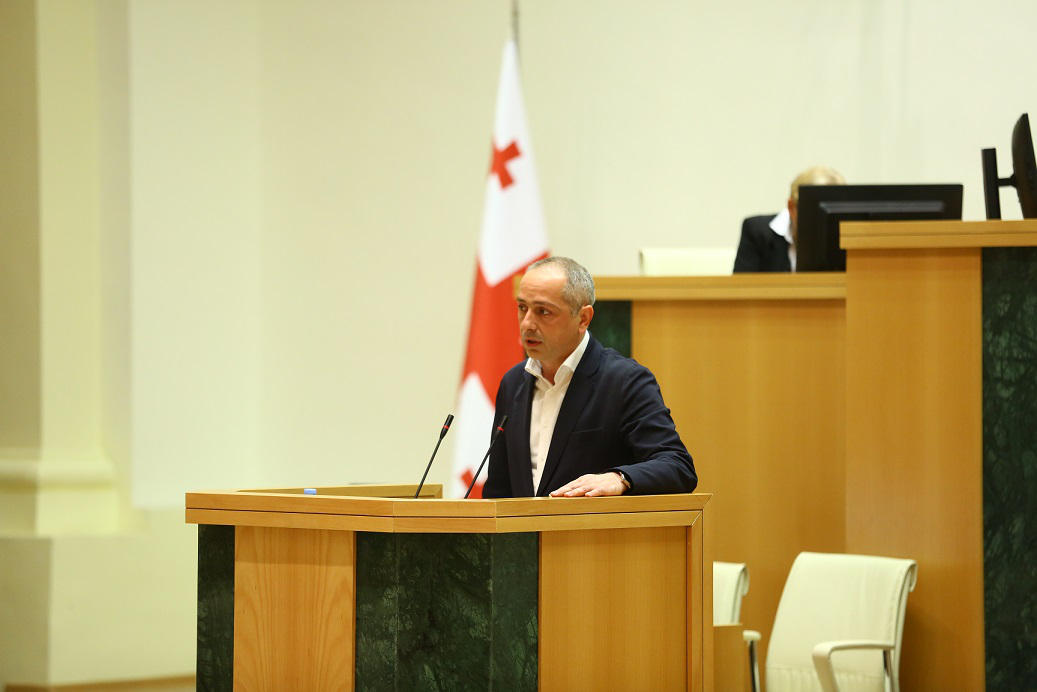 ირაკლი სესიაშვილი სერგო რატიანს - თქვენ მიერ დახატული აპოკალიფსური სურათის საპასუხოდ ჩვენ ვიღებთ ევროკავშირისა და ნატო-ს მხრიდან საქართველოს რეფორმების აღიარებას