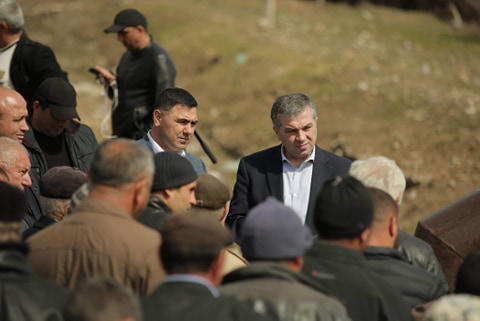 დავით ბაქრაძე - გამოვიყენოთ ნებისმიერი არჩევნები, მთავრობისთვის ჩვენი ძალის საჩვენებლად, უმაქნისი „ქართული ოცნების“ სახლში გასაშვებად და იმისთვის, რომ ცხოვრება წინ წავიდეს