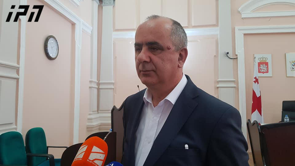ბათუმის საკრებულოს თავმჯდომარე - „ნაცმოძრაობა“ სხდომის ჩასაშლელად დიდი ხანი ემზადებოდა - დღეს ძალიან მომზადებულები მოვიდნენ და გააკეთეს ის, რაც მოხდა