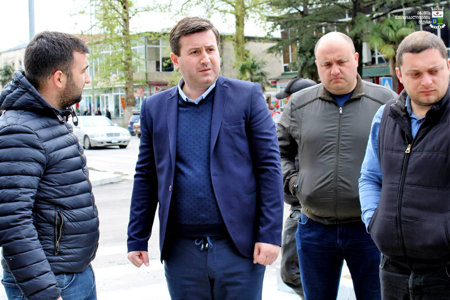 აბაშის მუნიციპალიტეტის მერი ლევან მაკალათია ზვიად გამსახურდიასა და მერაბ კოსტავას სახელობის პარკის კეთილმოწყობის სამუშაოების  მიმდინარეობას გაეცნო
