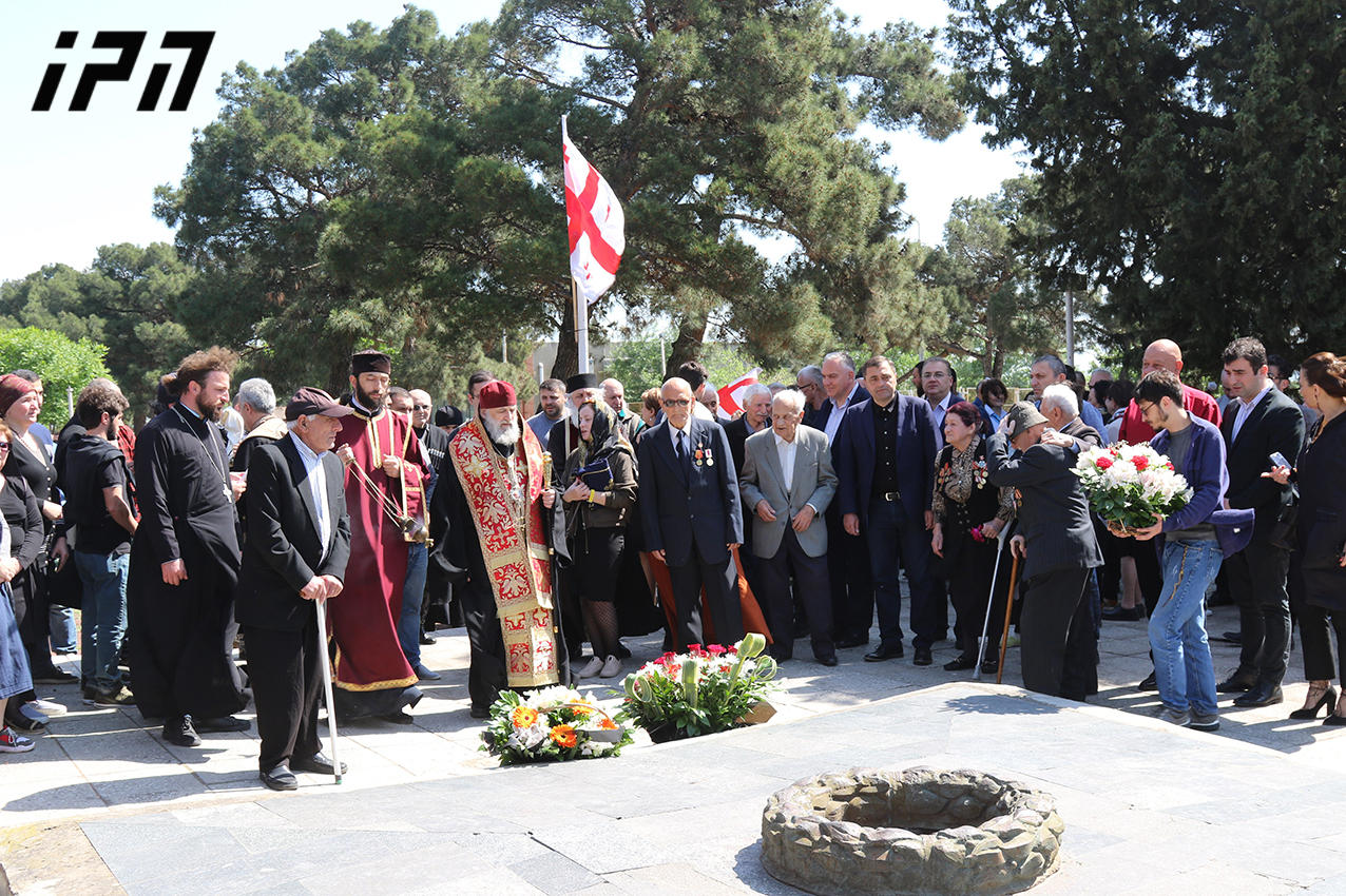 რუსთავში ფაშიზმზე გამარჯვების დღე აღნიშნეს