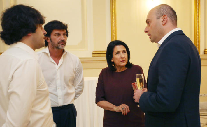 ​პრეზიდენტმა ორბელიანების სასახლეში  დედაქალაქის მერს, პრემიერსა და ხელისუფლების წარმომადგენლებს უმასპინძლა