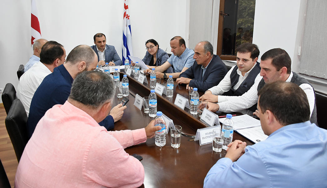 აჭარის უმაღლესი საბჭოს ბიუროს სხდომა გაიმართა