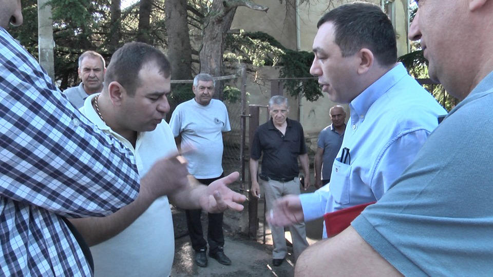 გიგა ბოკერიას შეფასებით, არჩევნების მეორე ტური ოქროყანაში „უზნეო და უკანონო მეთოდებით“ მიმდინარეობს