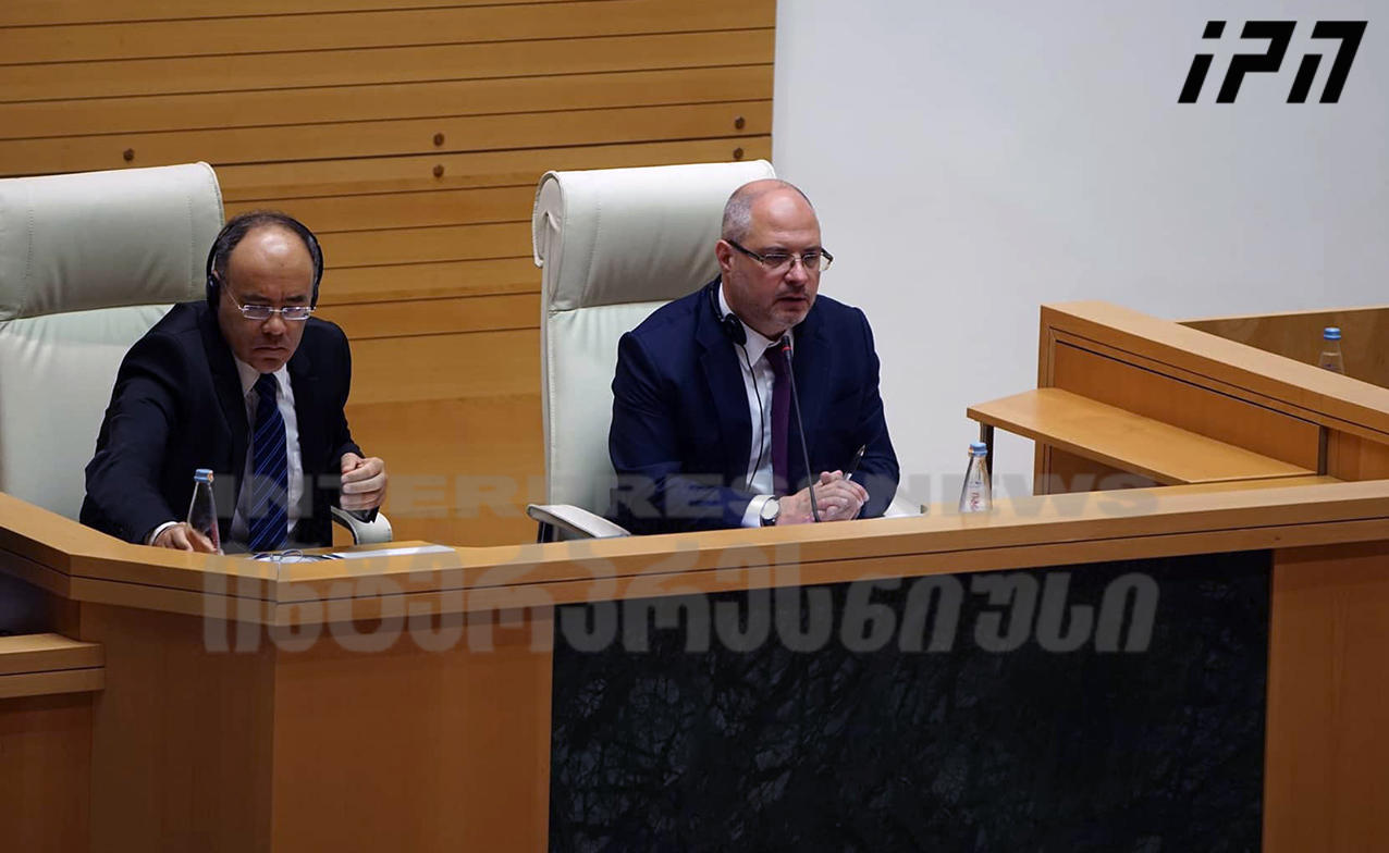 Сессию Межпарламентской ассамблеи православия в парламенте Грузии ведет российский депутат Сергей Гаврилов