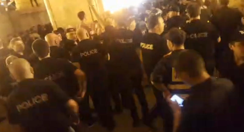 Clashes take place between protesters and police