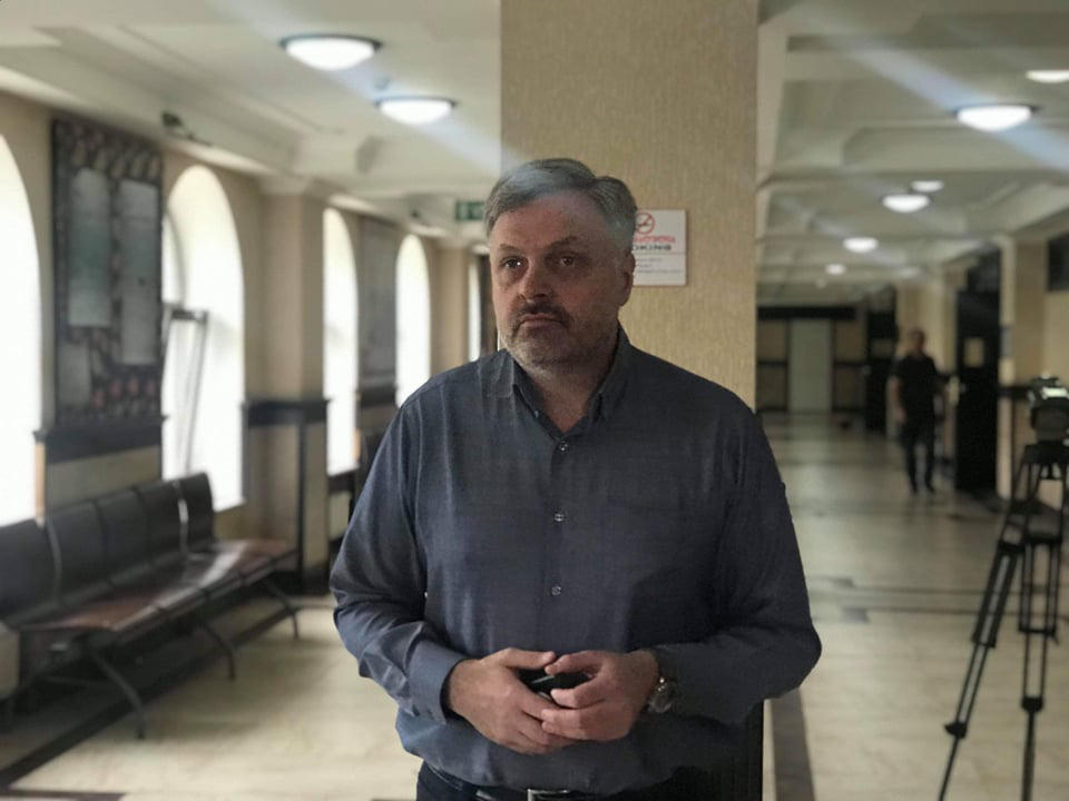 გიორგი ბარამიძე სასამართლოში ჩვენებას აძლევს
